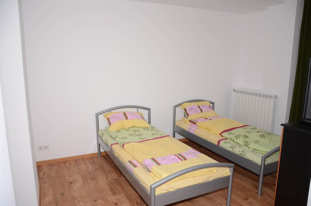 La Cave Aparthotel
